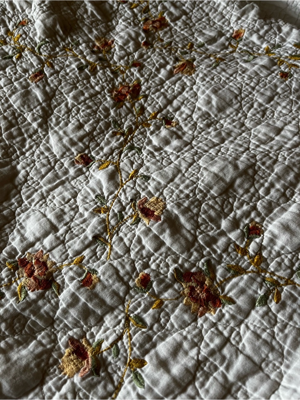 Cottagecore feminine girly girlhood country queen size Quilted Floral Bedspread - Picture 3 of 7
